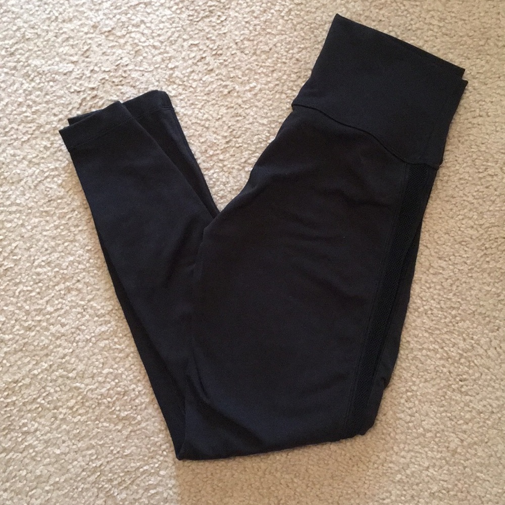 SOLD Lululemon Second Chance Blk Mesh Side Legging